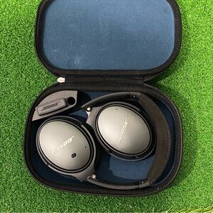Bose QuietComfort 25 QC25 Acoustic Noise Cancelling Headphones